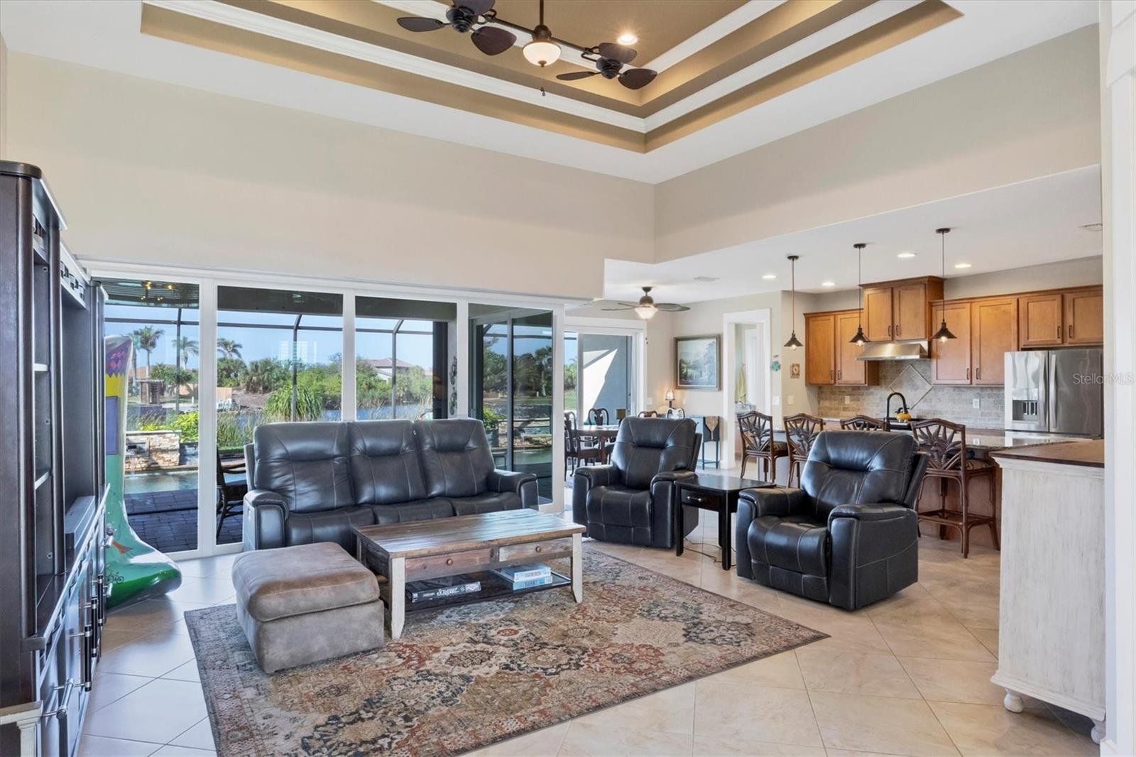 Image 7 of 41 For 9676 Singer Circle