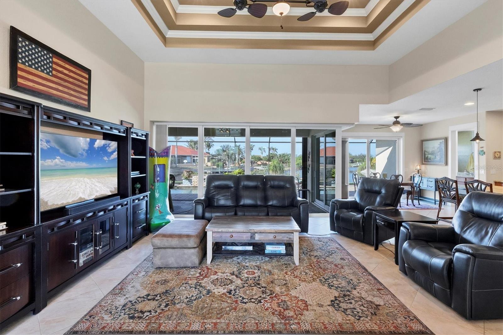 Image 8 of 41 For 9676 Singer Circle