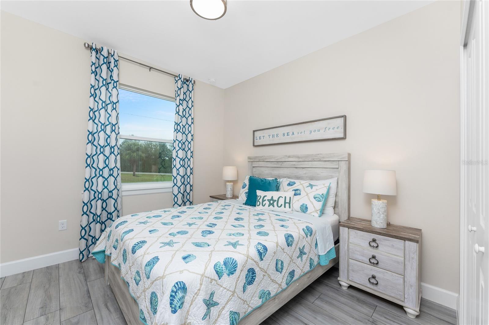 Image 34 of 41 For 7186 Rosemont Drive