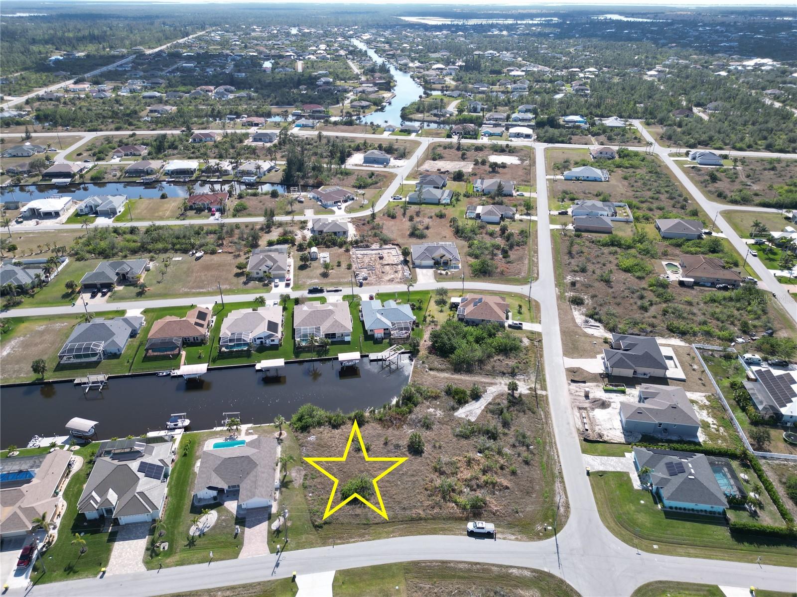 Image 4 of 5 For 15562 Mccomb Circle