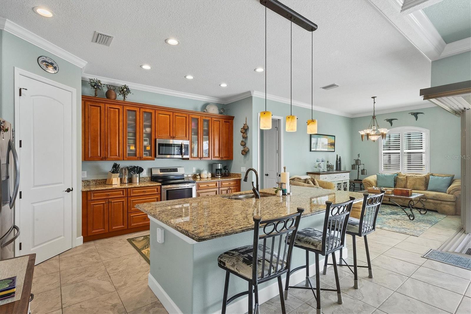 Image 12 of 46 For 15610 Seafoam Circle