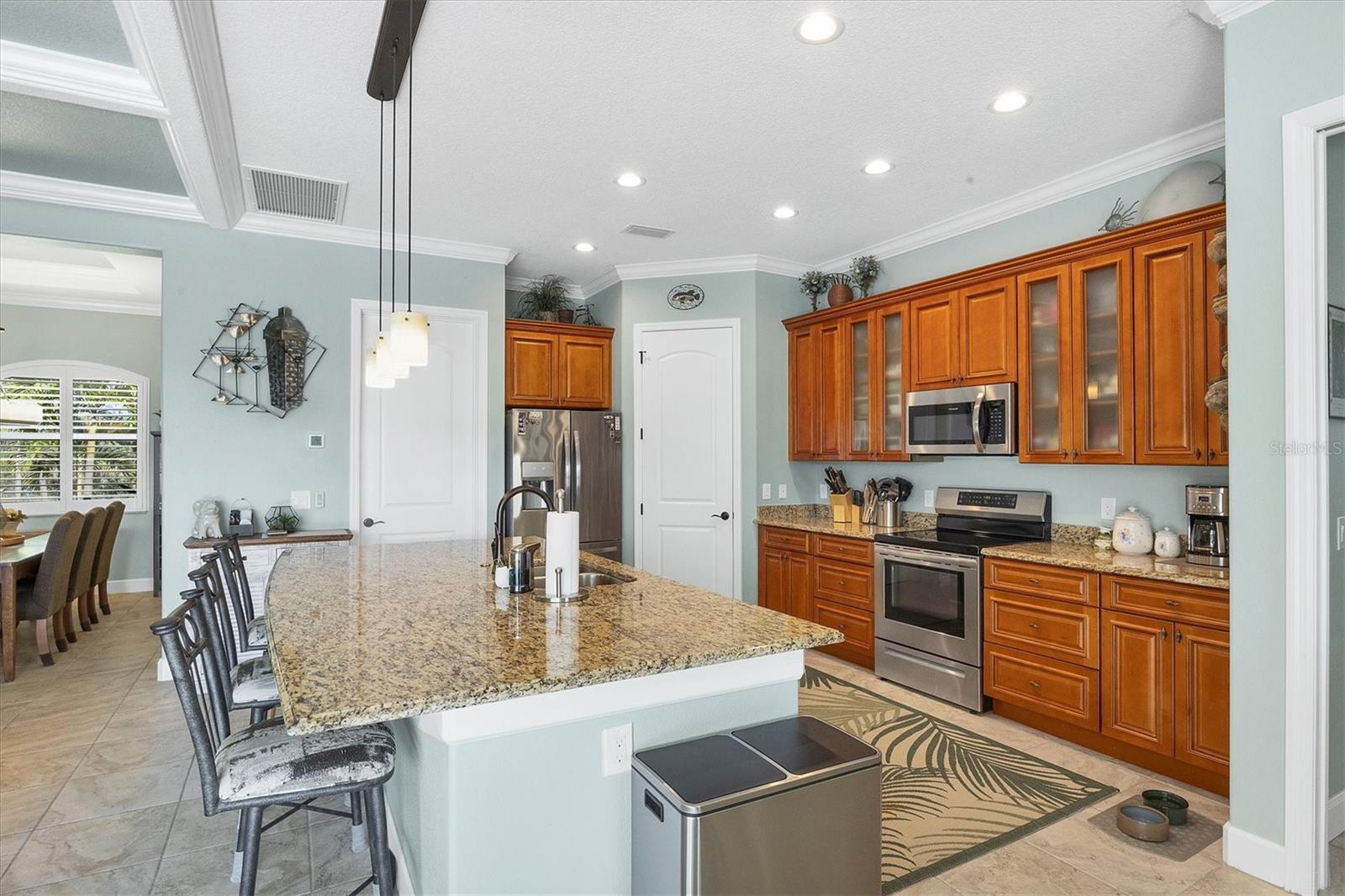 Image 13 of 46 For 15610 Seafoam Circle