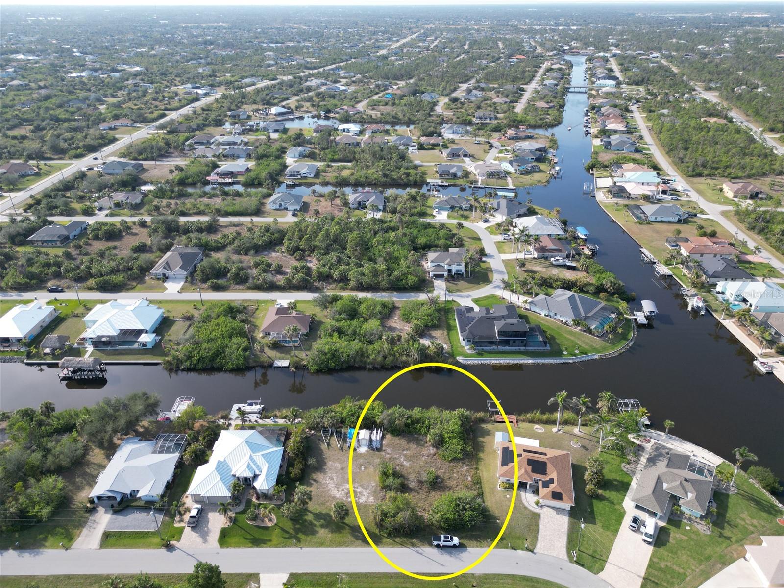 Image 2 of 6 For 9206 Snapper Circle