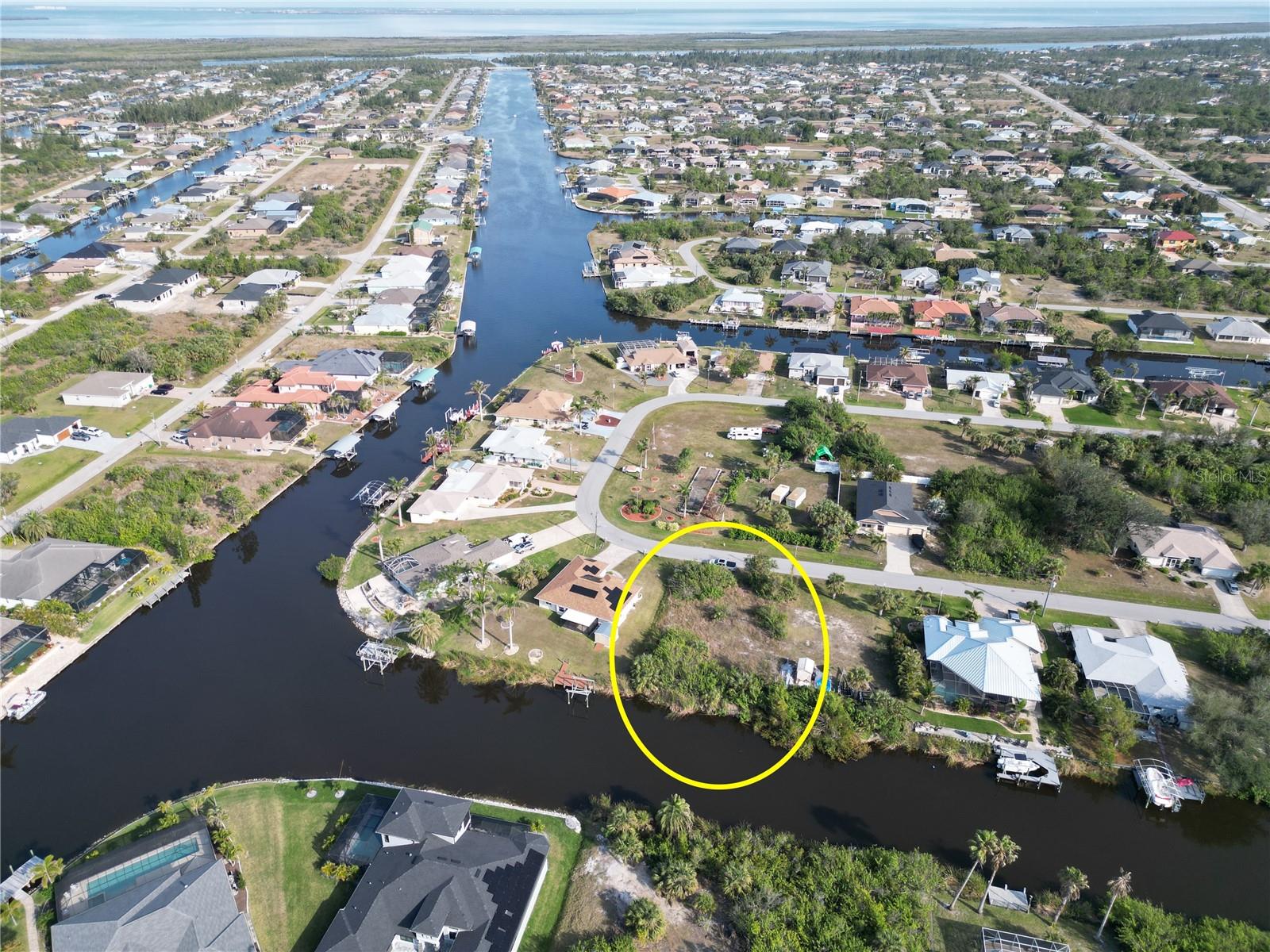 Image 4 of 6 For 9206 Snapper Circle