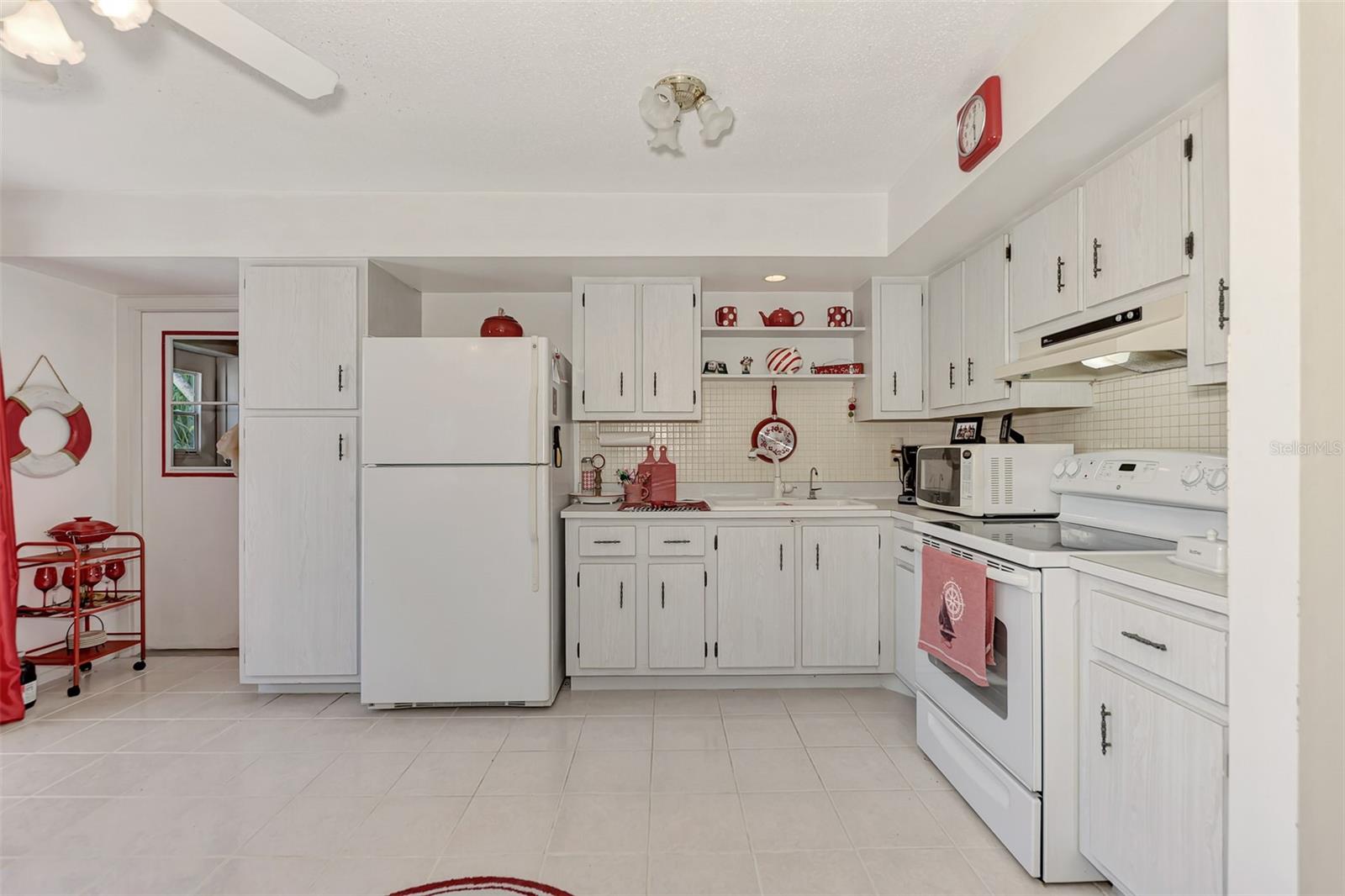 Image 14 of 53 For 6522 Coliseum Boulevard