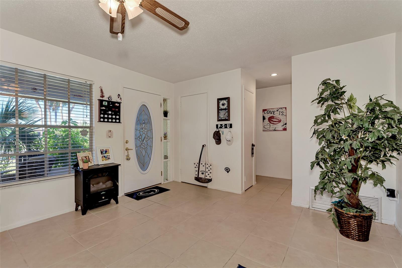Image 21 of 53 For 6522 Coliseum Boulevard