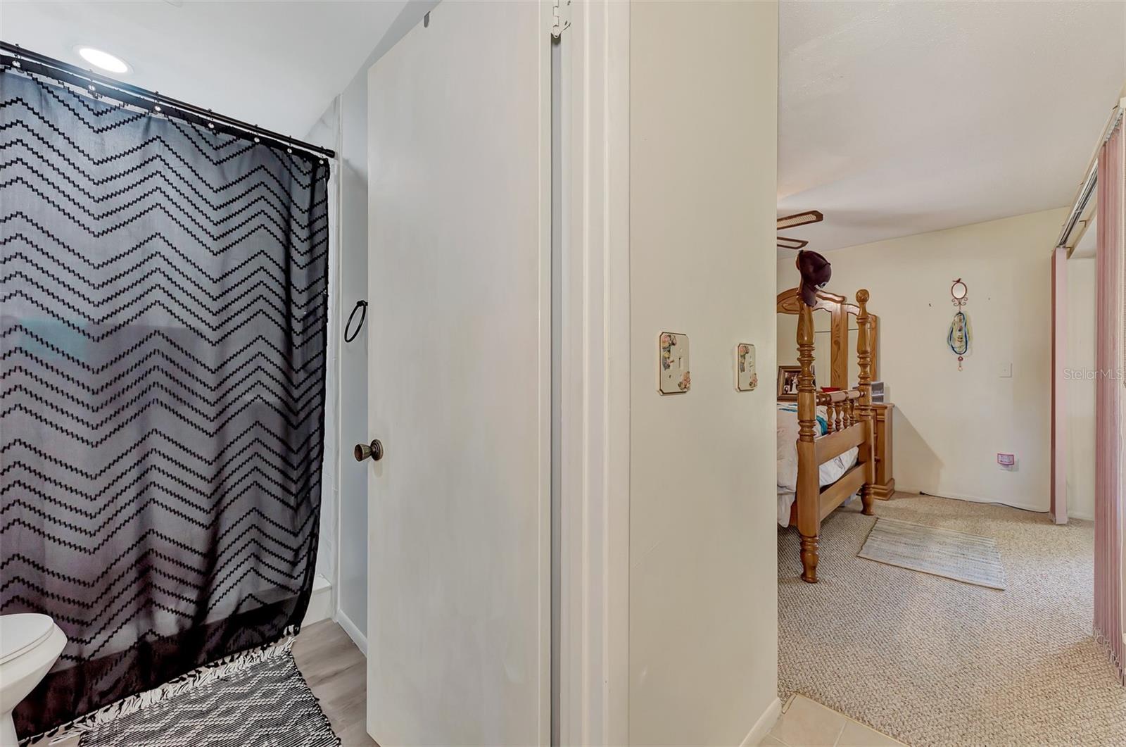 Image 31 of 53 For 6522 Coliseum Boulevard