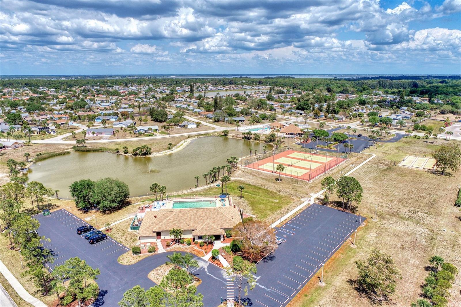 Image 49 of 53 For 6522 Coliseum Boulevard