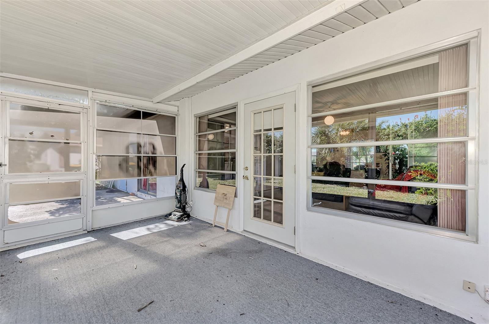 Image 5 of 53 For 6522 Coliseum Boulevard