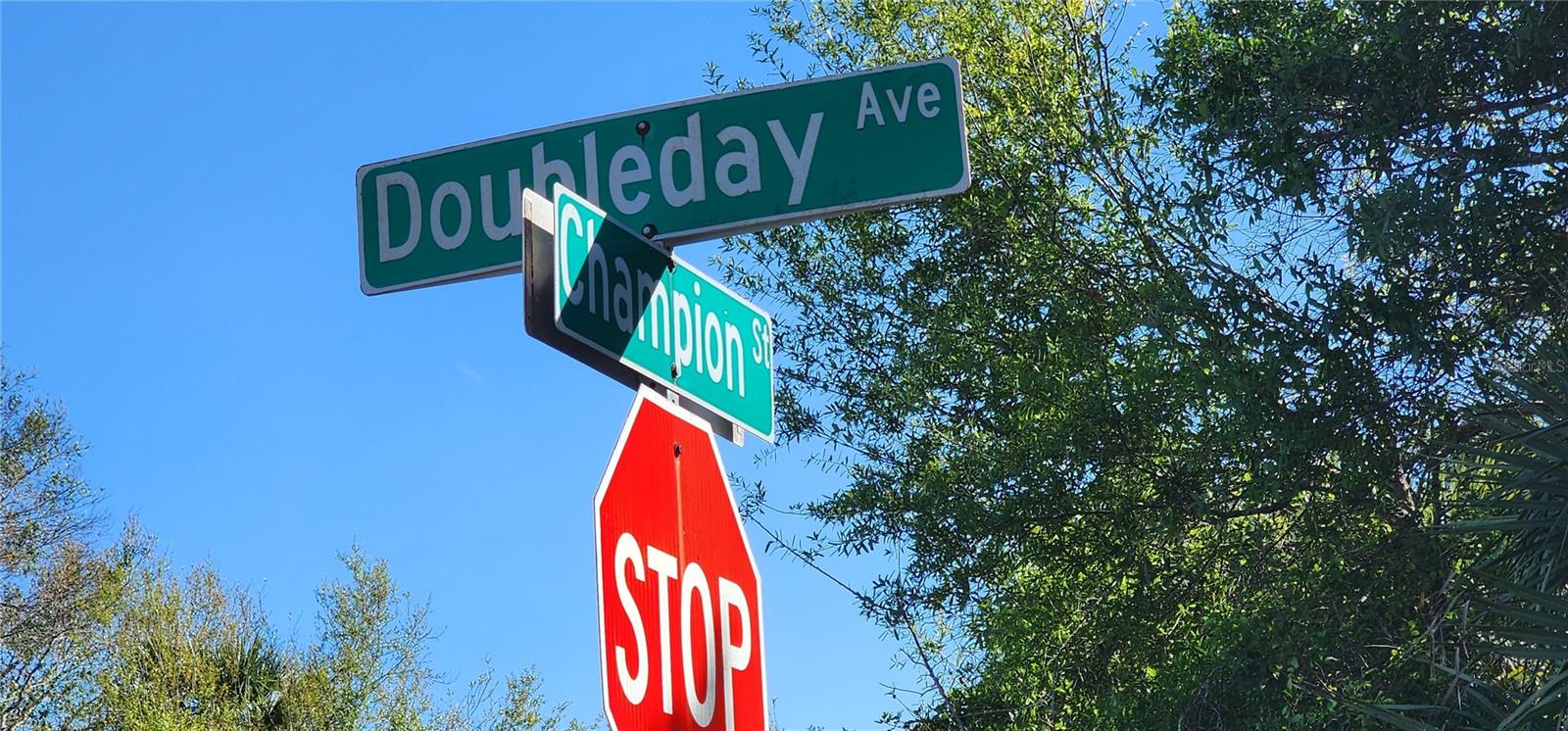 Image 2 of 8 For 13333 Doubleday Avenue