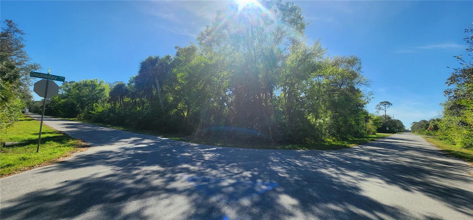 Image 4 of 8 For 13333 Doubleday Avenue
