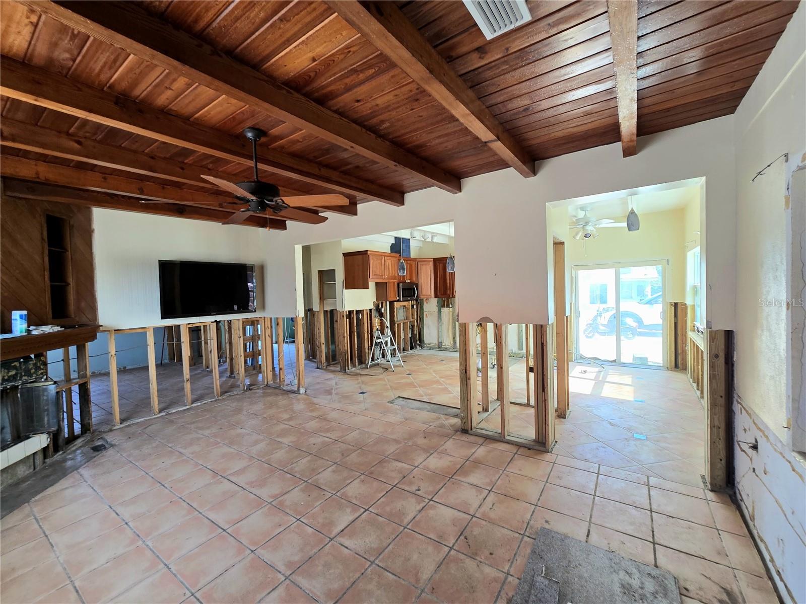 Image 8 of 16 For 40 Sand Dollar Lane
