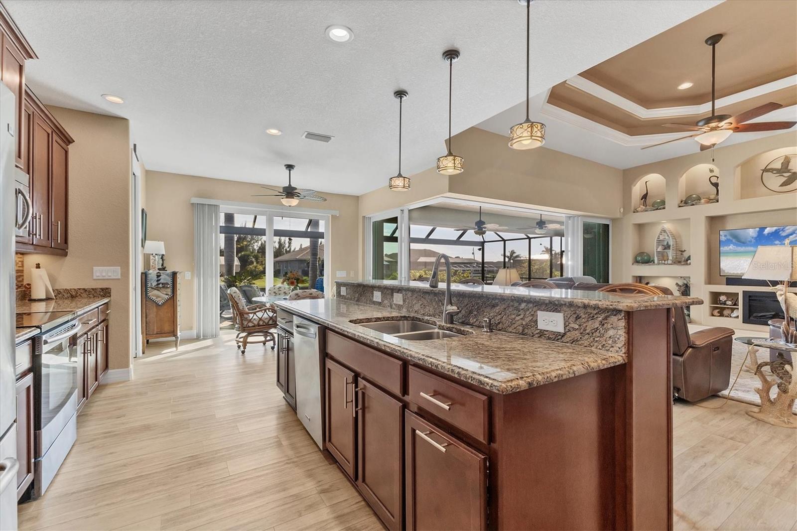 Image 16 of 49 For 15776 Melport Circle