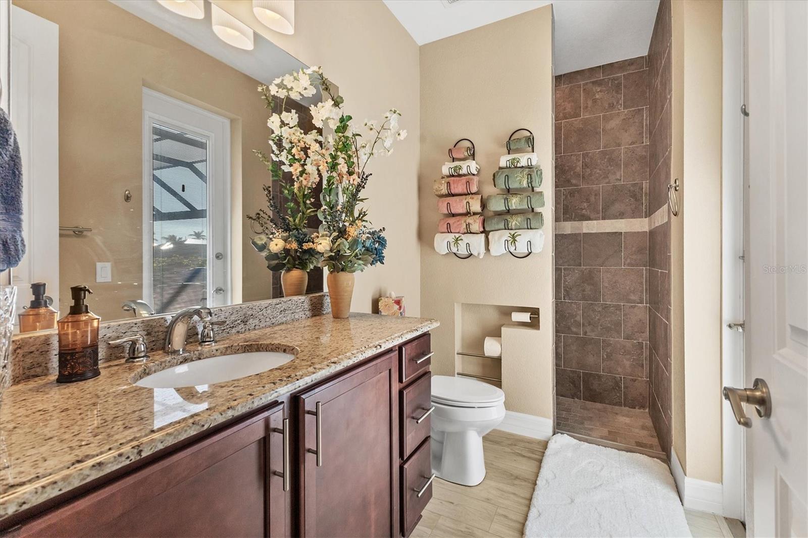 Image 24 of 49 For 15776 Melport Circle