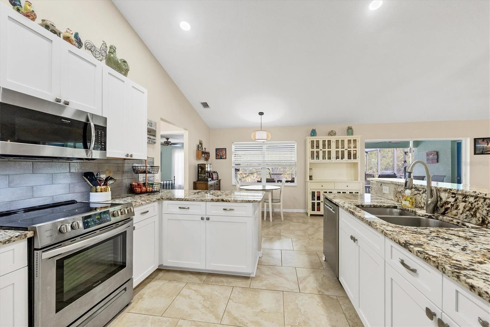 Image 11 of 39 For 12028 Newgate Avenue