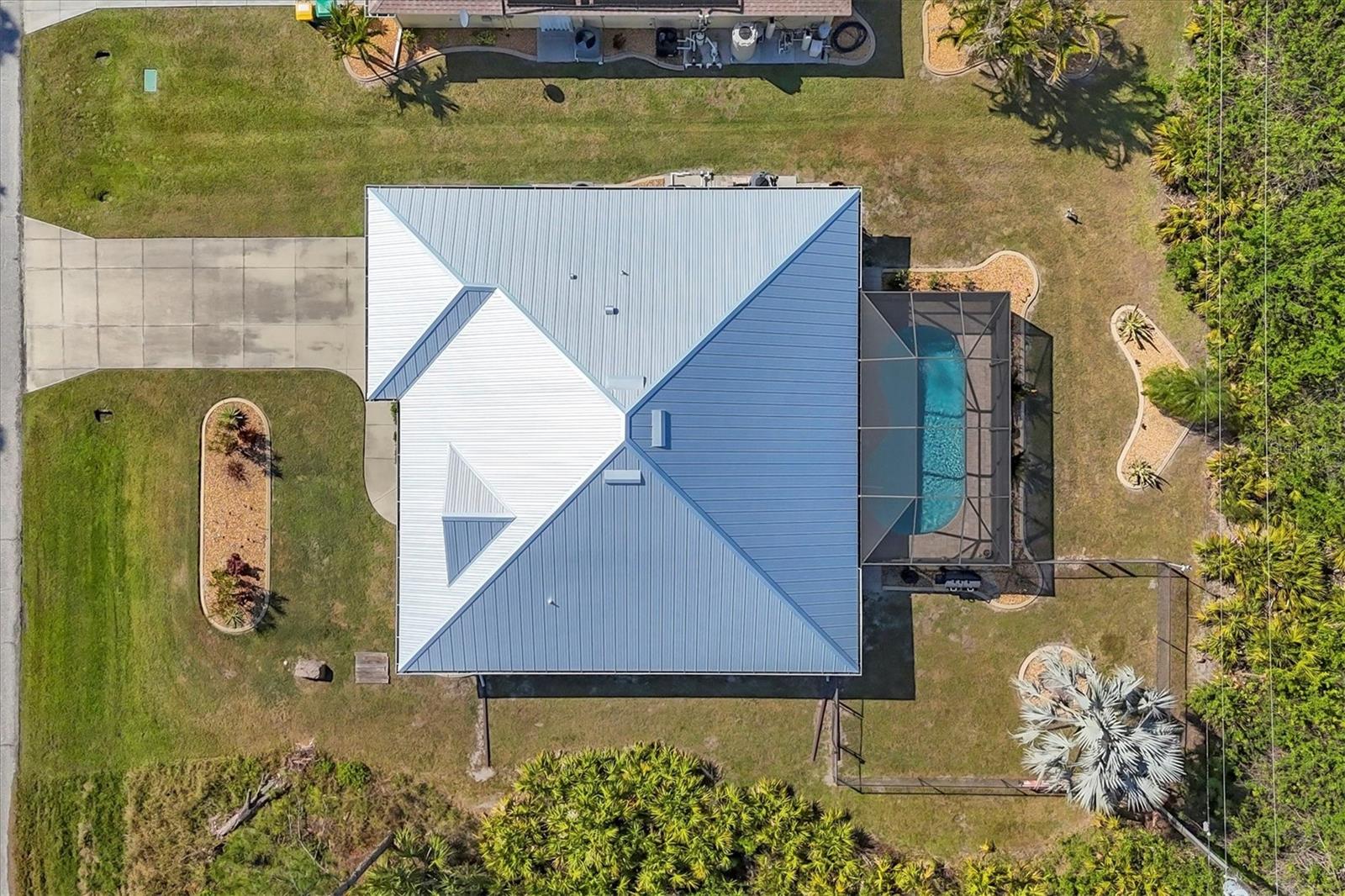 Image 29 of 39 For 12028 Newgate Avenue
