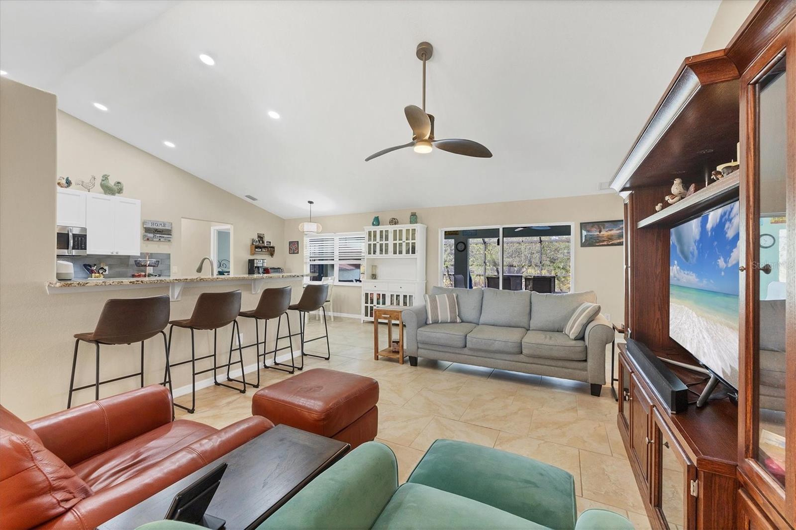 Image 7 of 39 For 12028 Newgate Avenue
