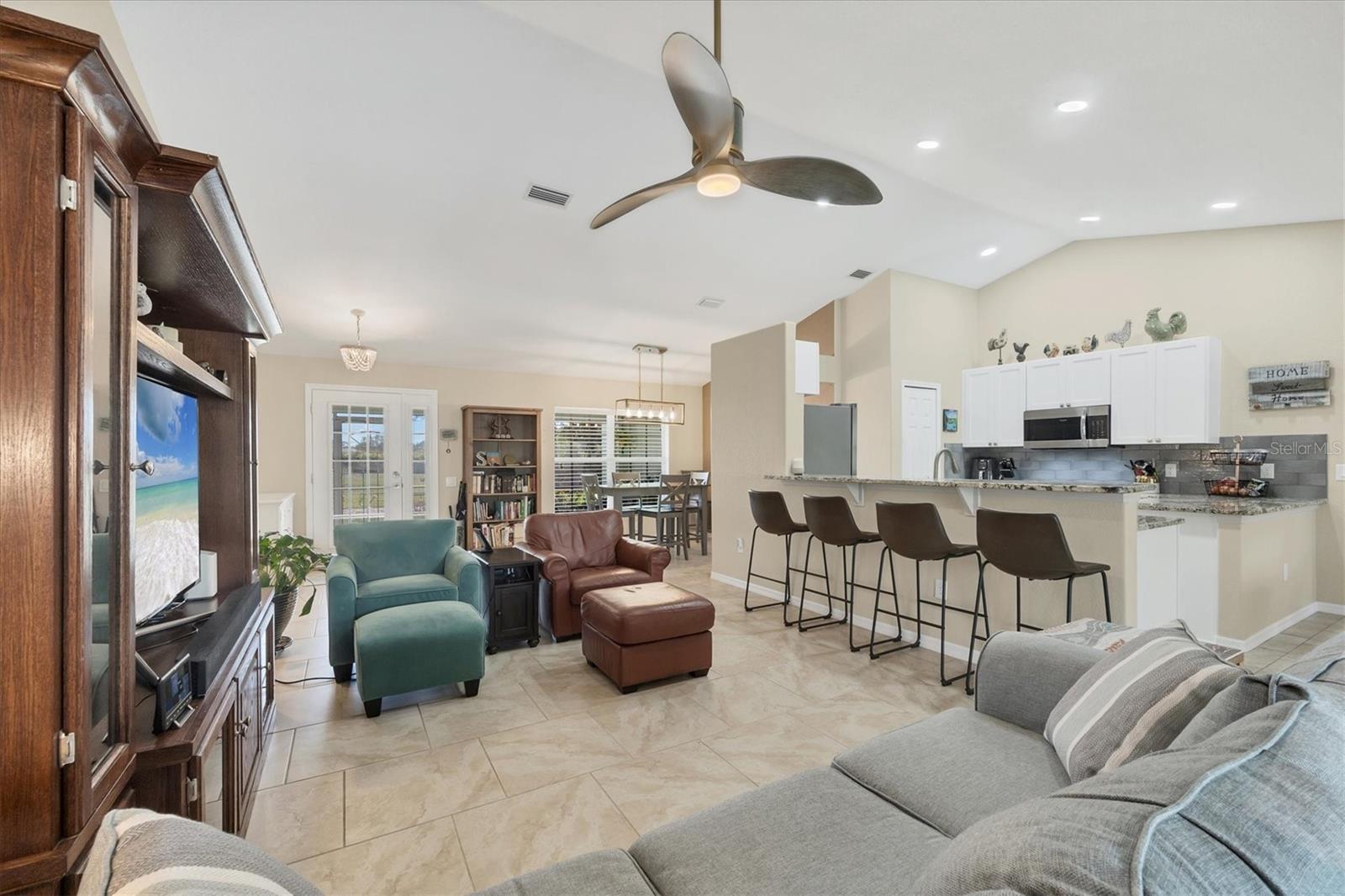 Image 9 of 39 For 12028 Newgate Avenue