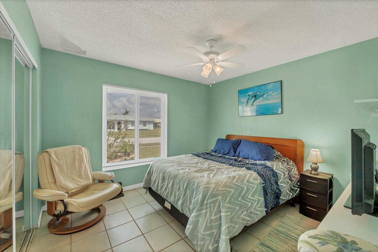 Image 18 of 38 For 13559 Martha Avenue