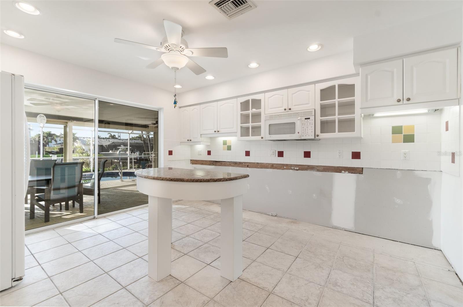 Image 10 of 62 For 2160 Palm Tree Drive