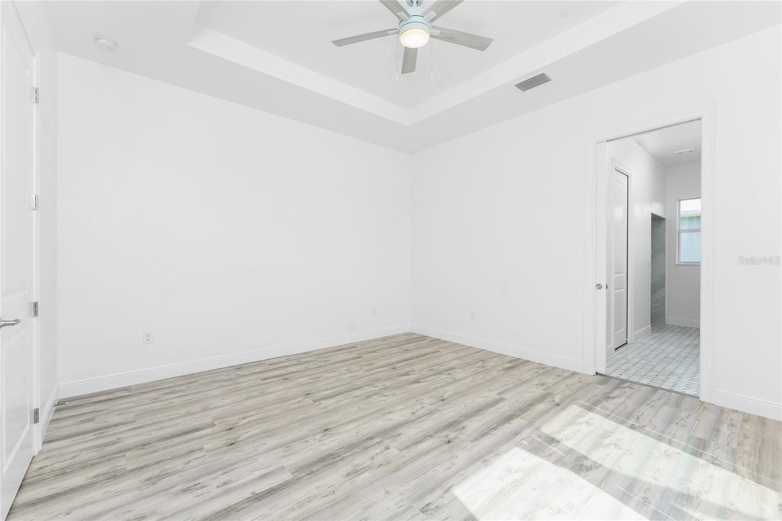 Image 31 of 55 For 10688 Mcalester Circle