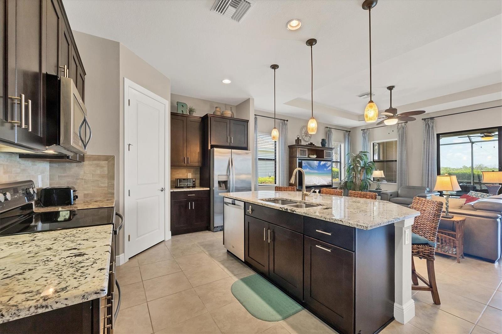 Image 12 of 58 For 23781 Waverly Circle