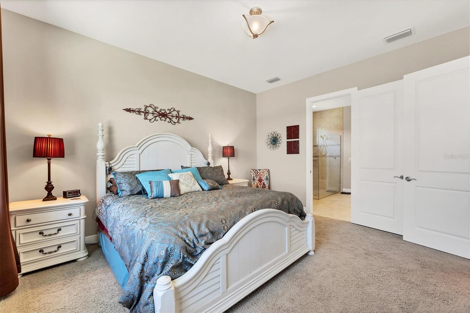Image 17 of 58 For 23781 Waverly Circle