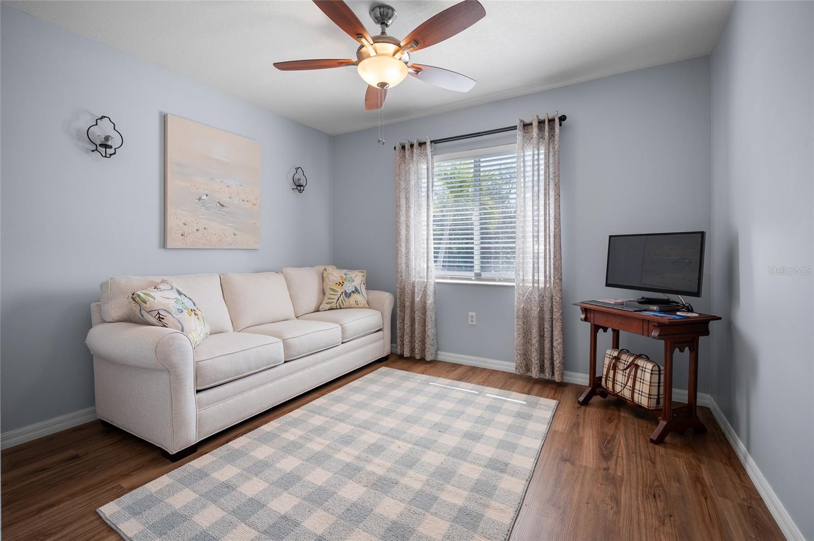 Image 7 of 62 For 14382 Lillian Circle