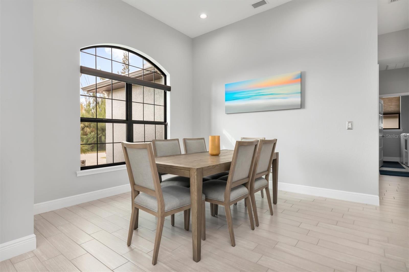 Image 19 of 57 For 15640 Melport Circle