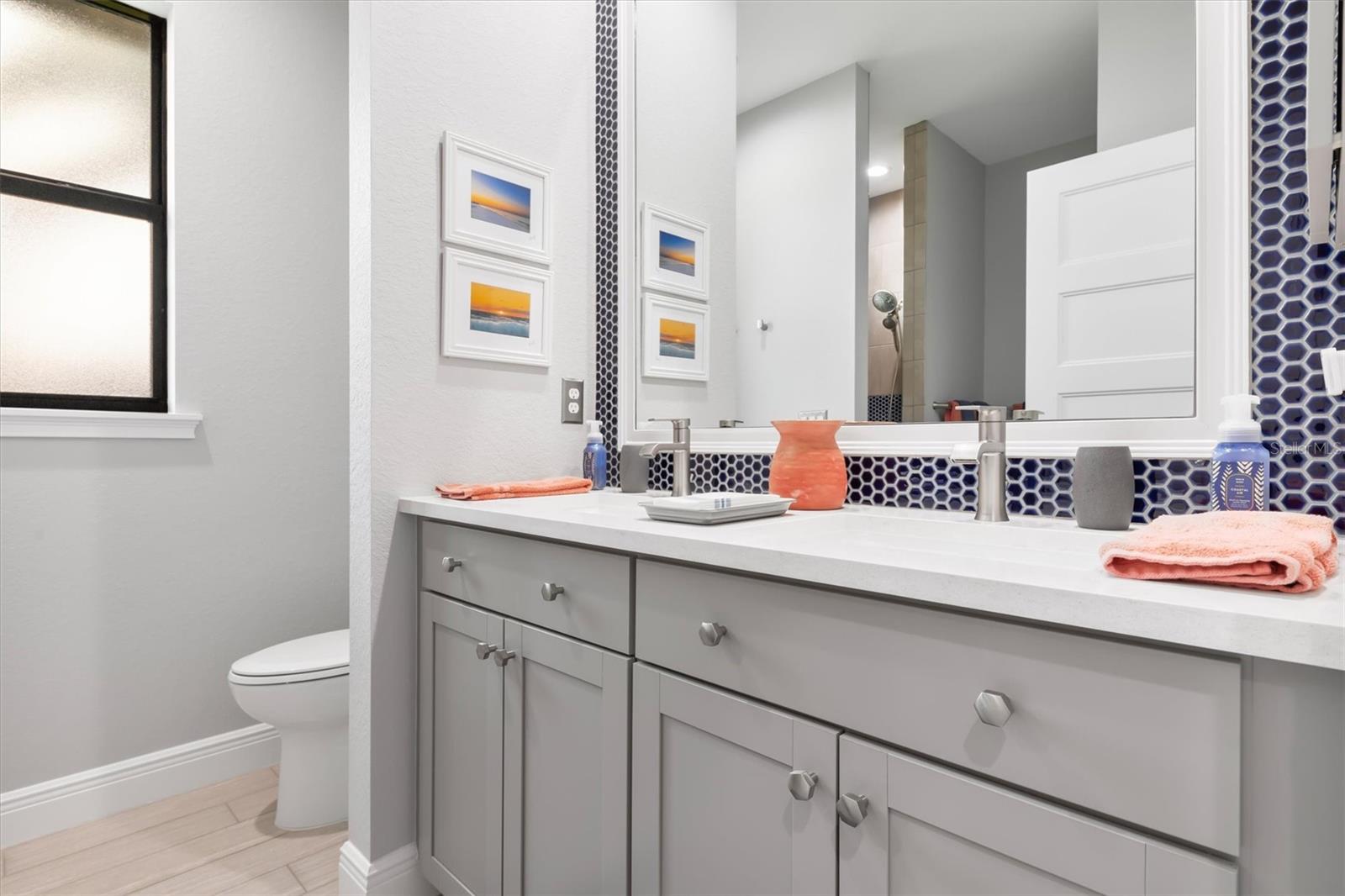 Image 30 of 57 For 15640 Melport Circle