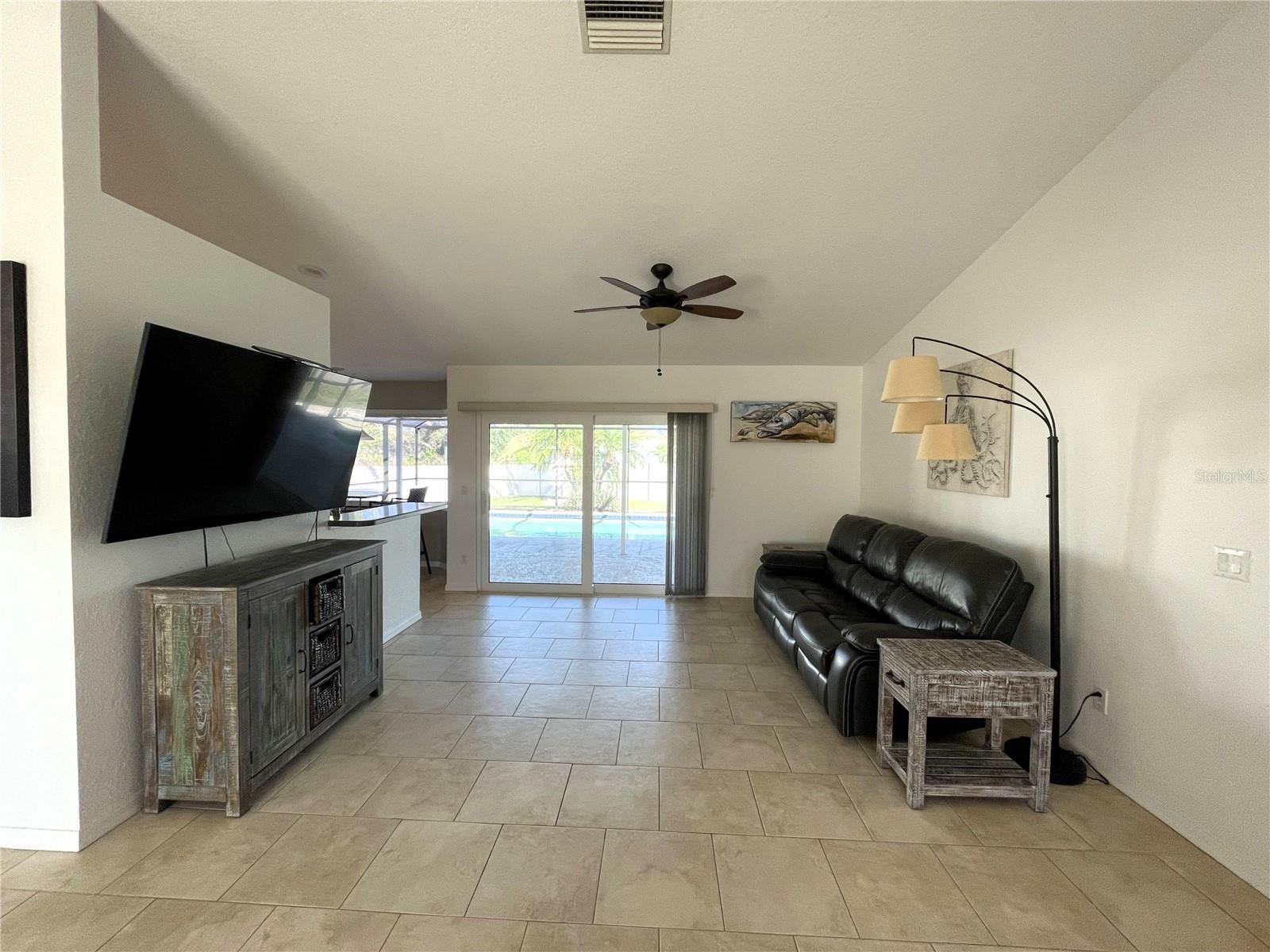 Image 13 of 48 For 5262 Weatherton Street