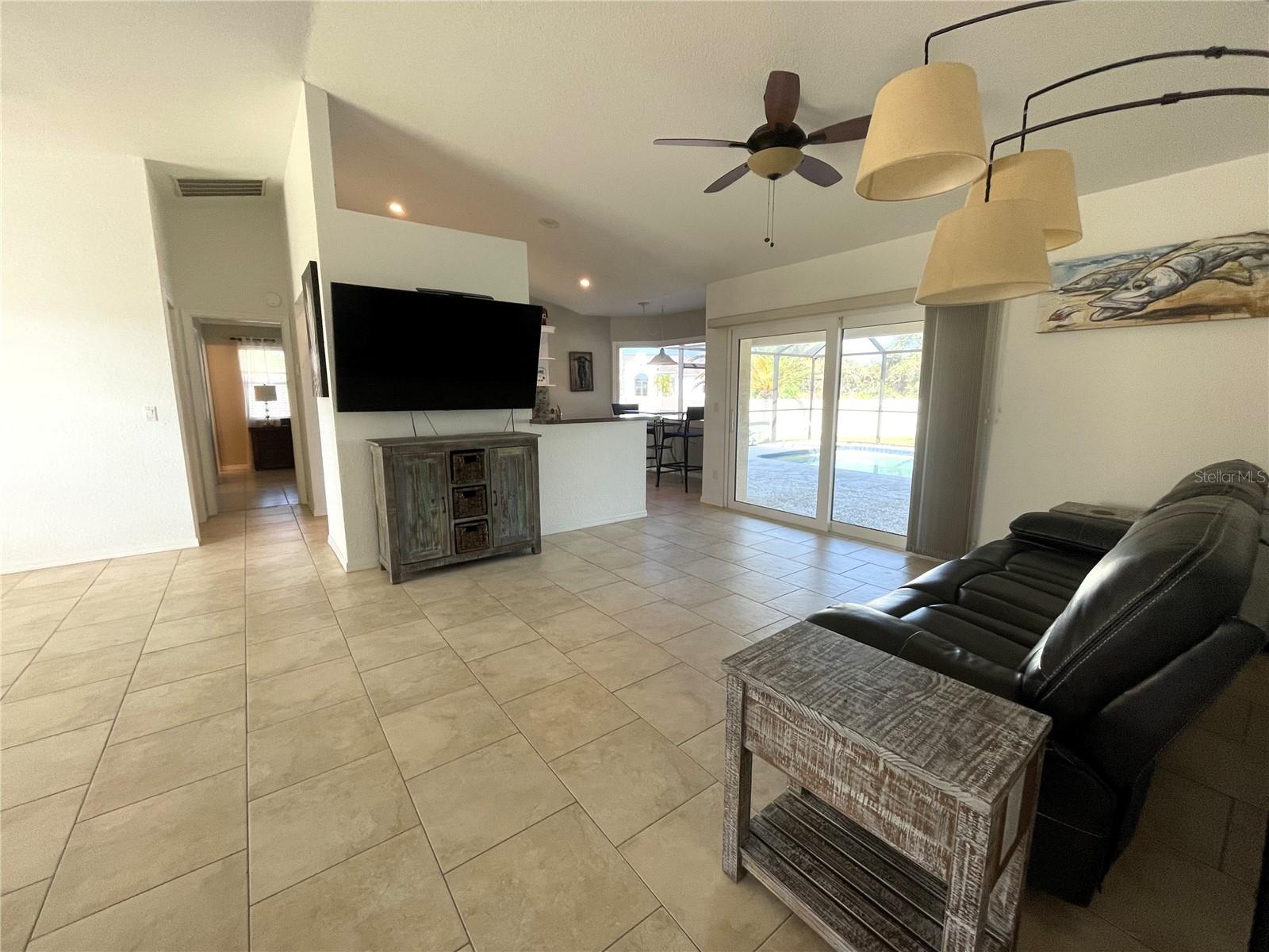 Image 14 of 48 For 5262 Weatherton Street