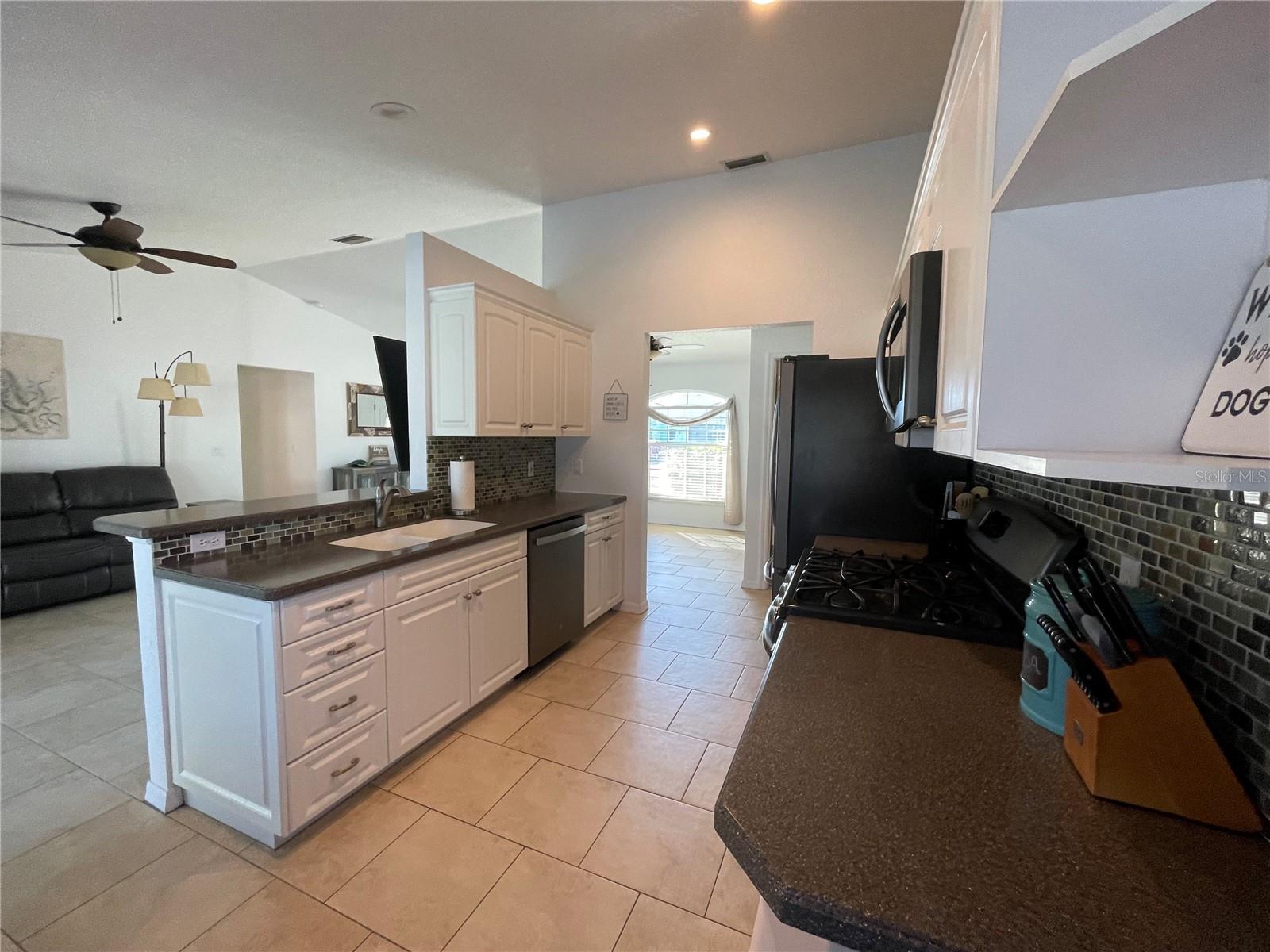 Image 15 of 48 For 5262 Weatherton Street