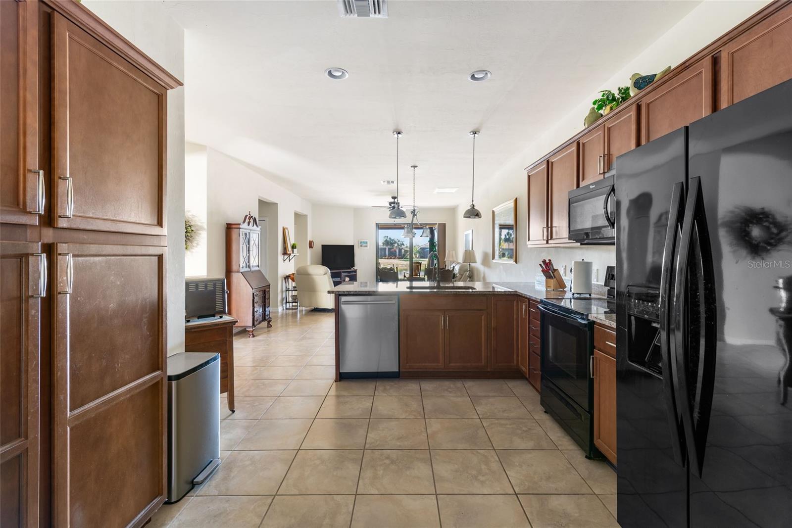 Image 11 of 64 For 19241 Serafina Street