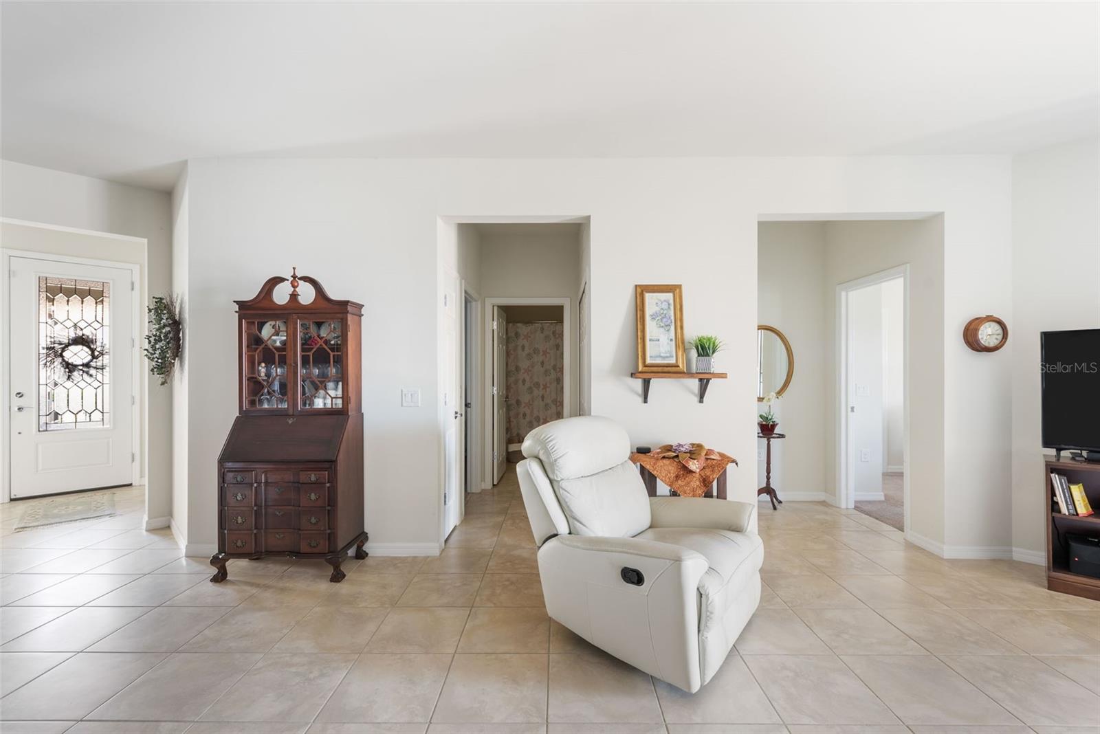 Image 18 of 64 For 19241 Serafina Street