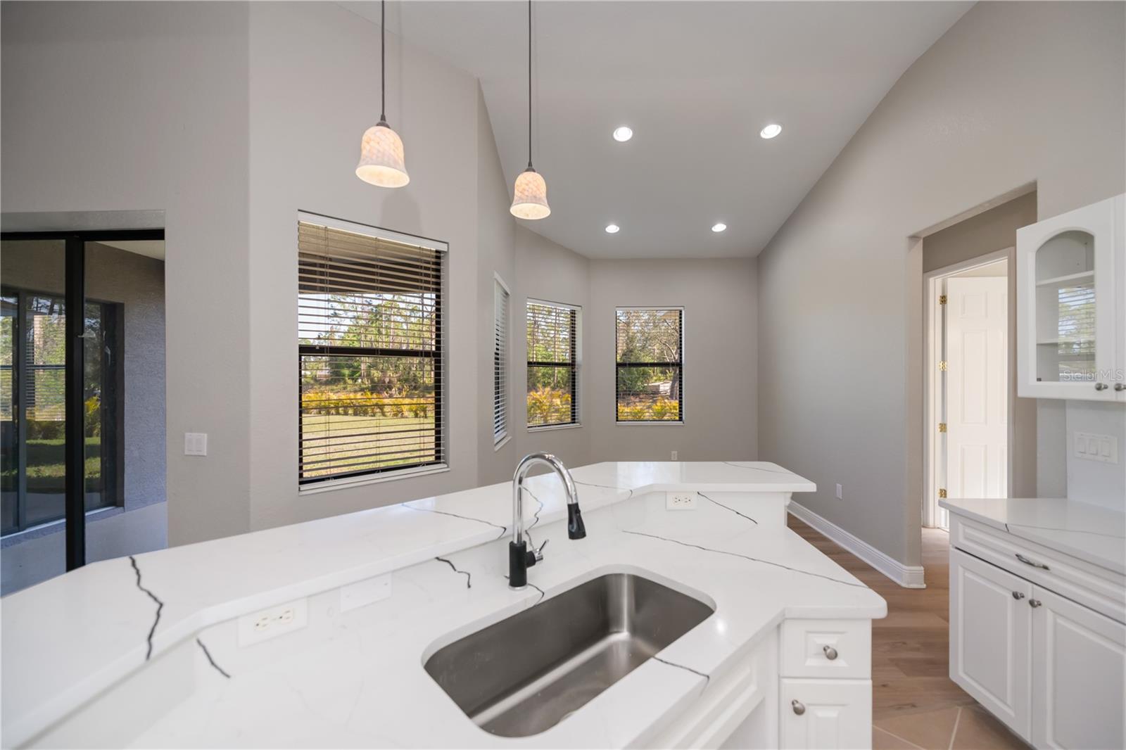 Image 17 of 61 For 3284 Newmark Street