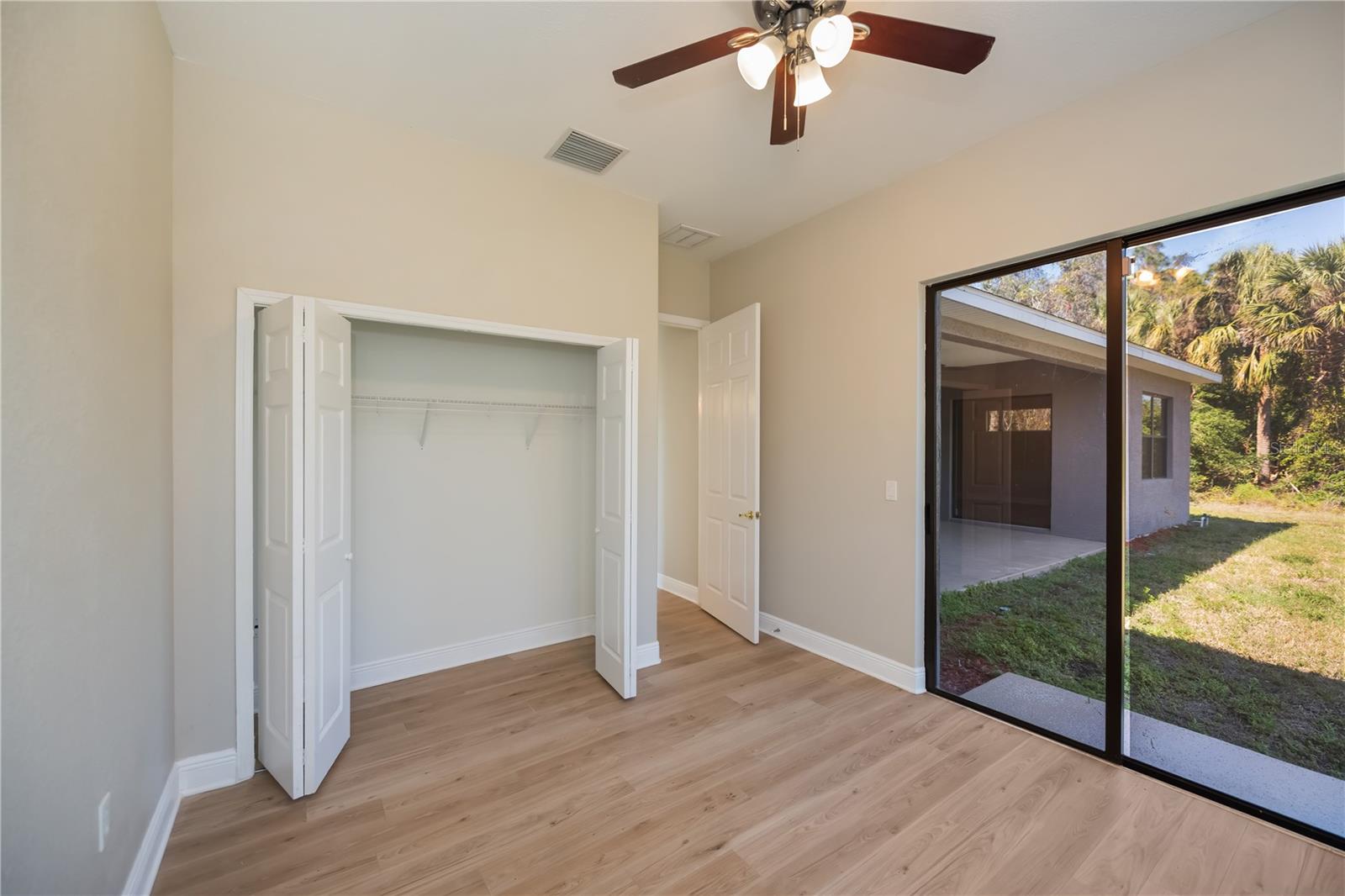 Image 24 of 61 For 3284 Newmark Street
