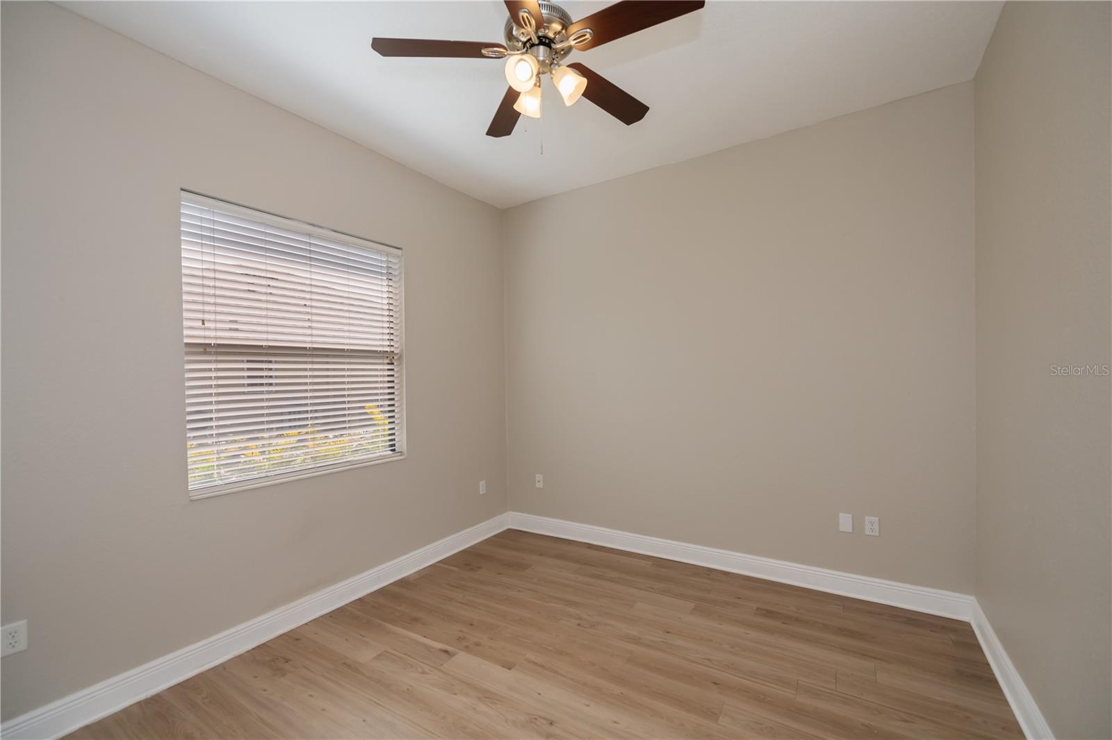 Image 36 of 61 For 3284 Newmark Street
