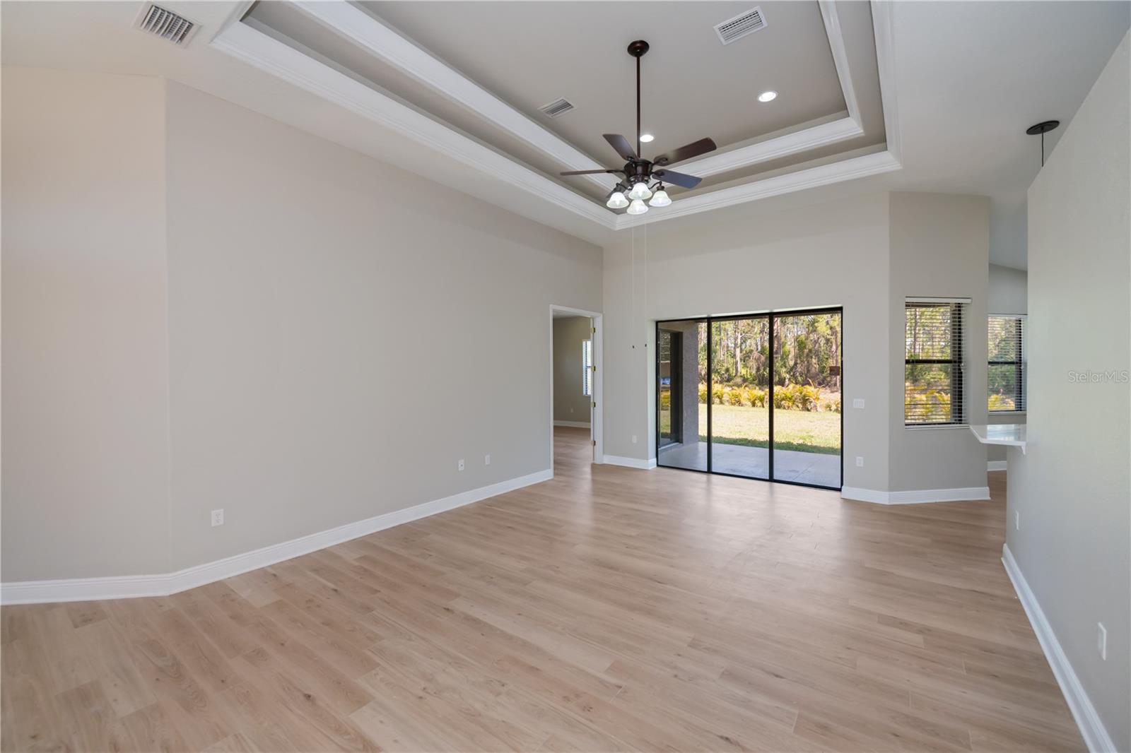 Image 6 of 61 For 3284 Newmark Street