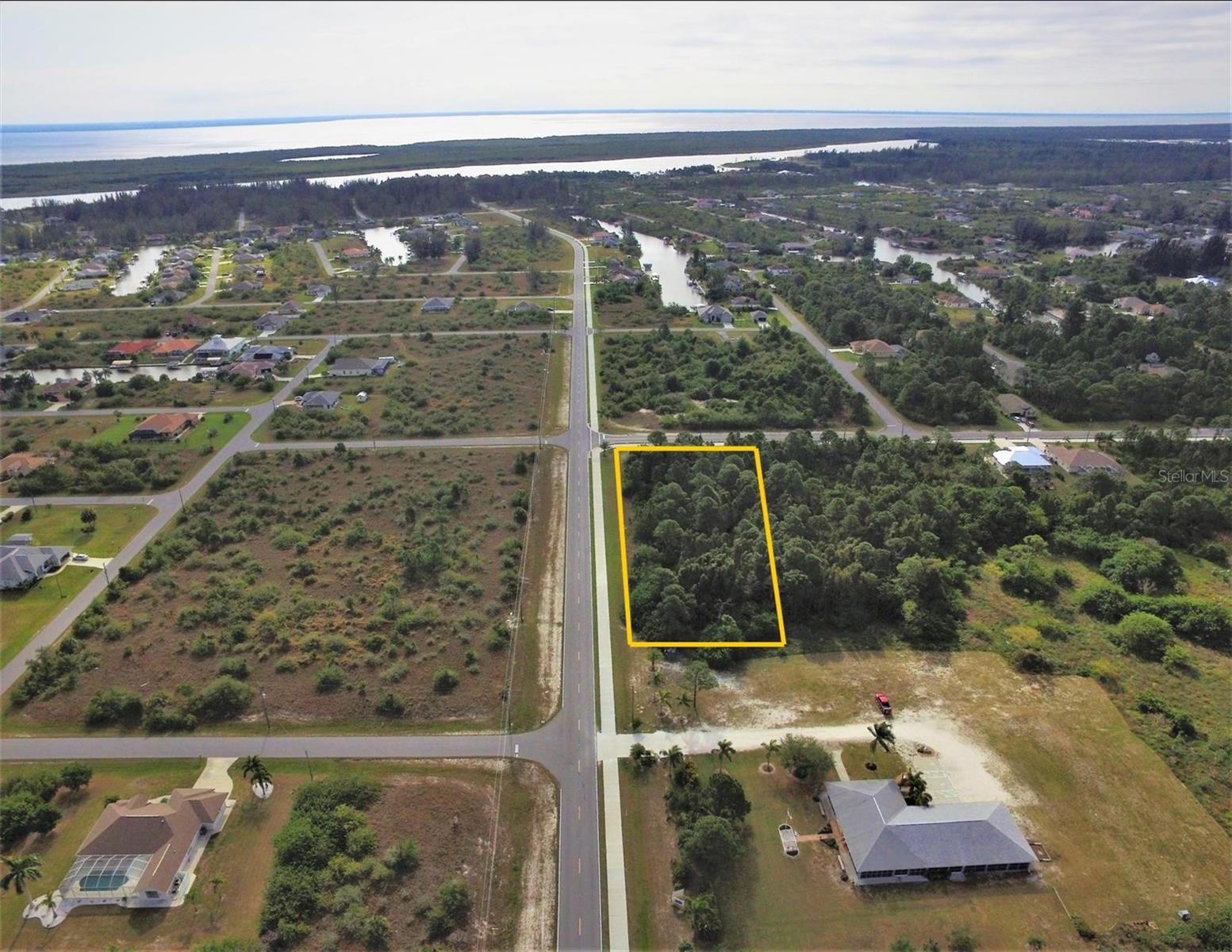 Image 10 of 13 For 14901 Ingraham Boulevard