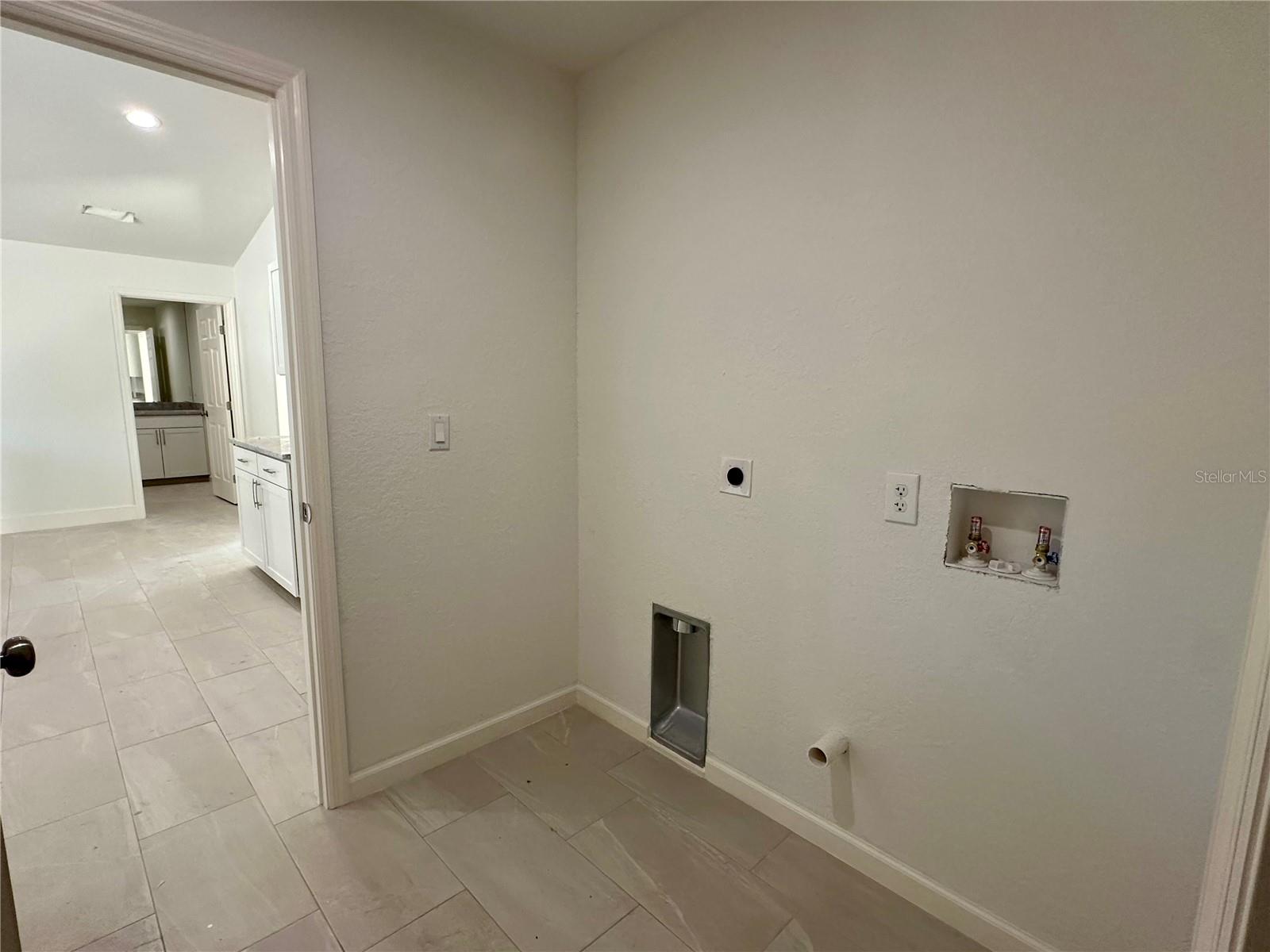 Image 20 of 26 For 9172 Ravel Street