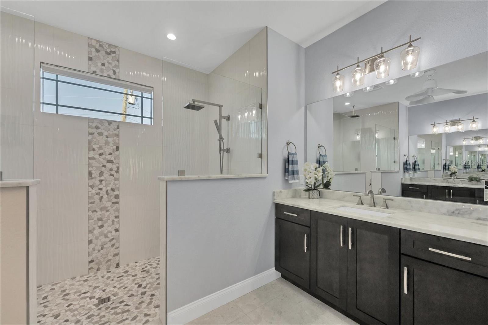 Image 22 of 64 For 14286 Fort Worth Circle