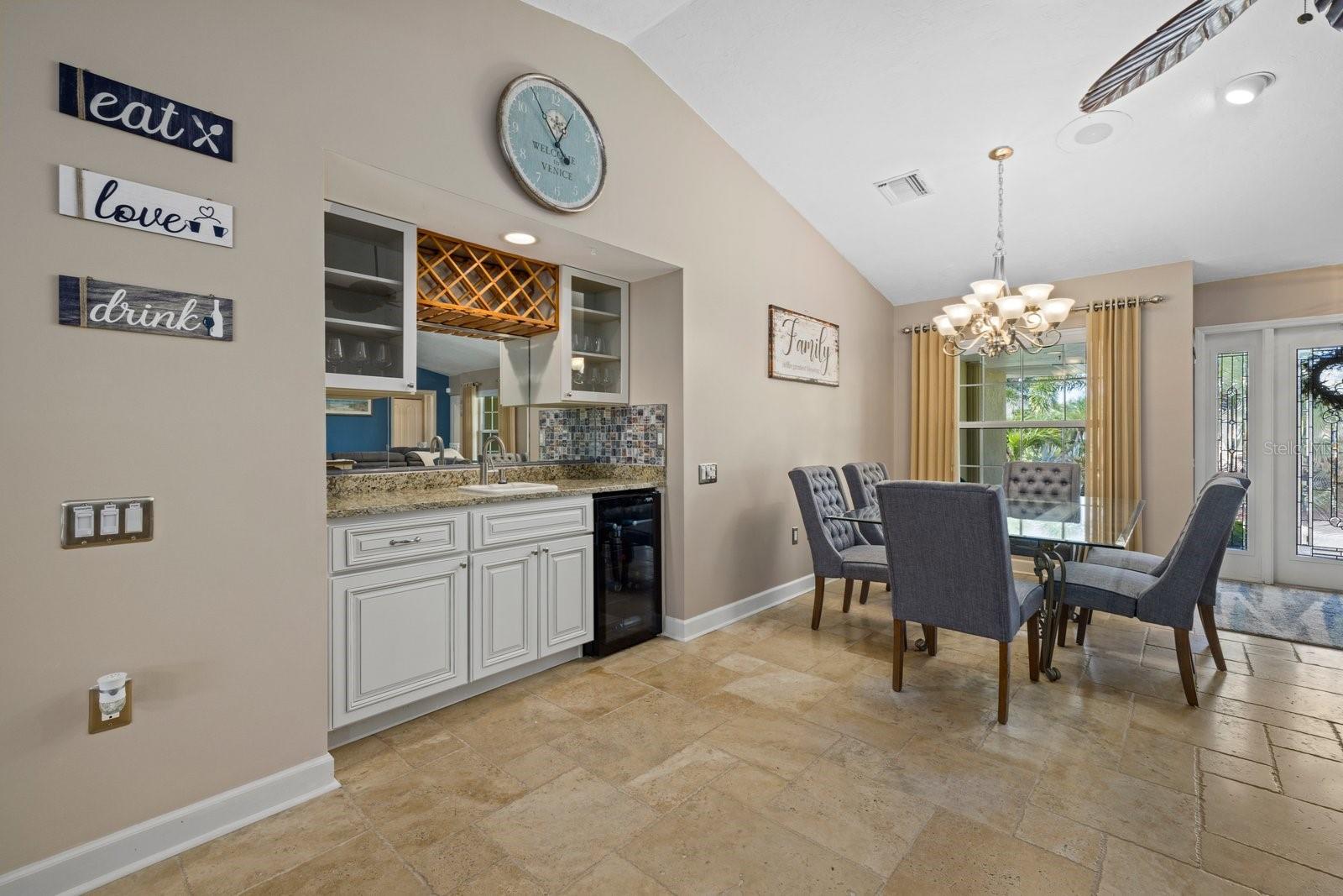Image 11 of 51 For 414 Devonshire Lane