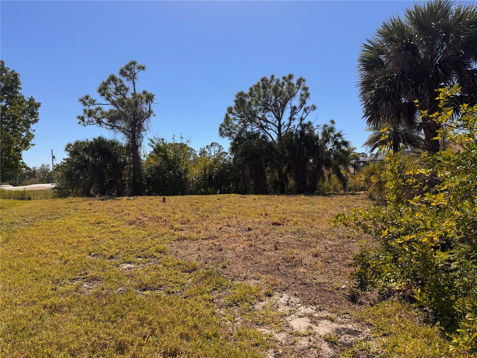 Image 10 of 17 For 15624 Aldama Circle