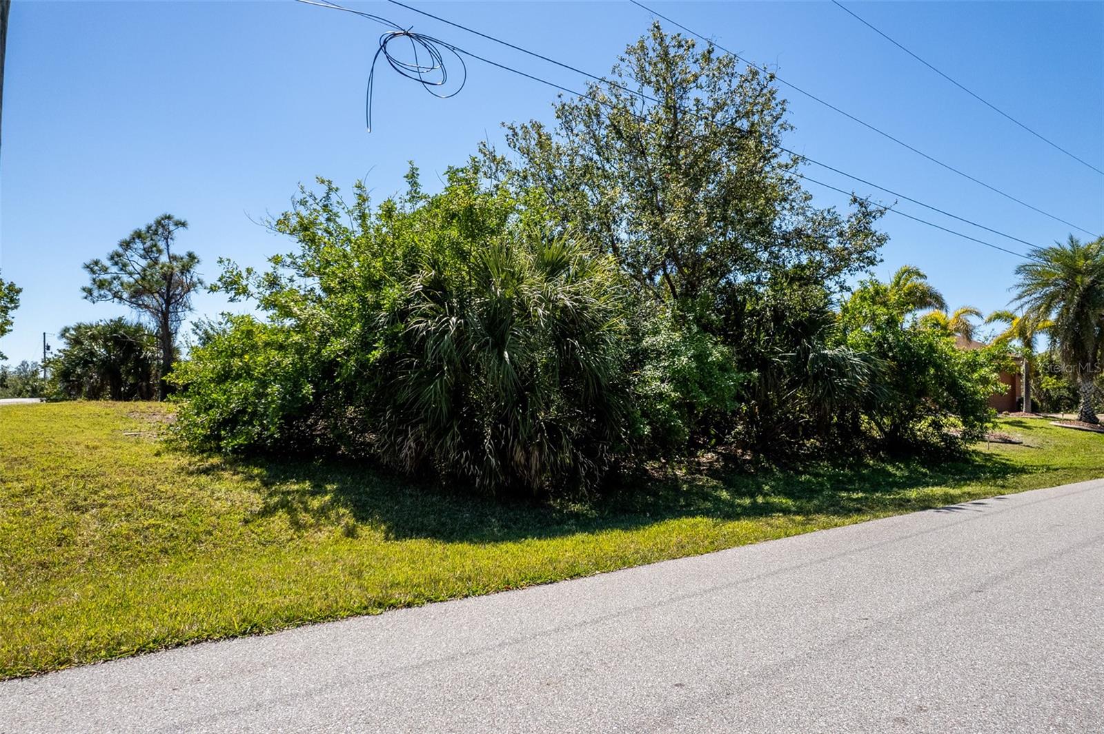 Image 16 of 17 For 15624 Aldama Circle