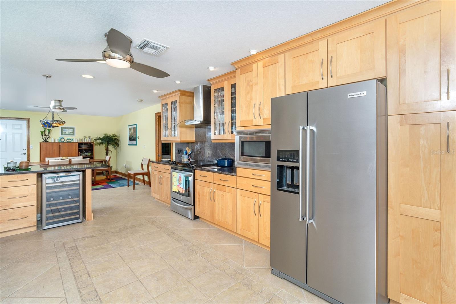 Image 13 of 71 For 471 Capri Isles Court