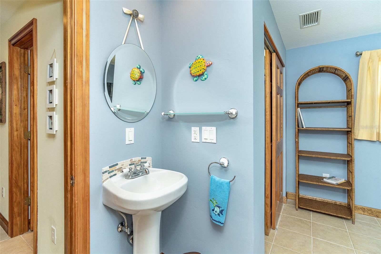 Image 36 of 71 For 471 Capri Isles Court