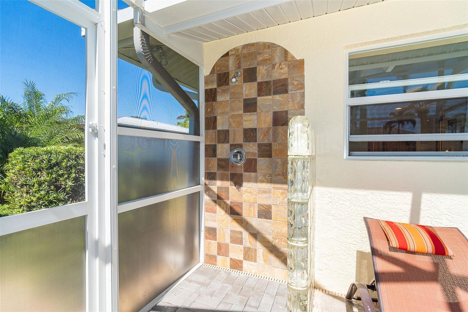 Image 44 of 71 For 471 Capri Isles Court