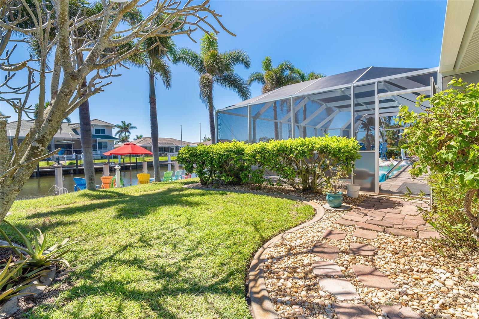 Image 48 of 71 For 471 Capri Isles Court