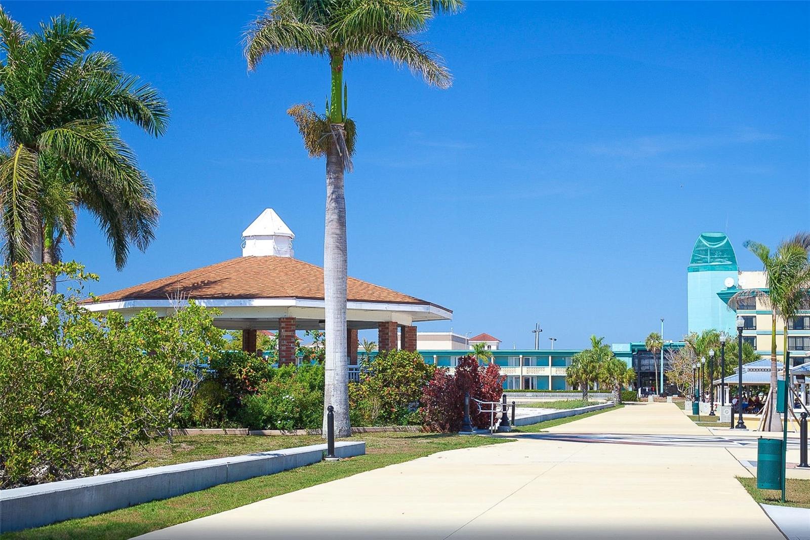 Image 71 of 71 For 471 Capri Isles Court